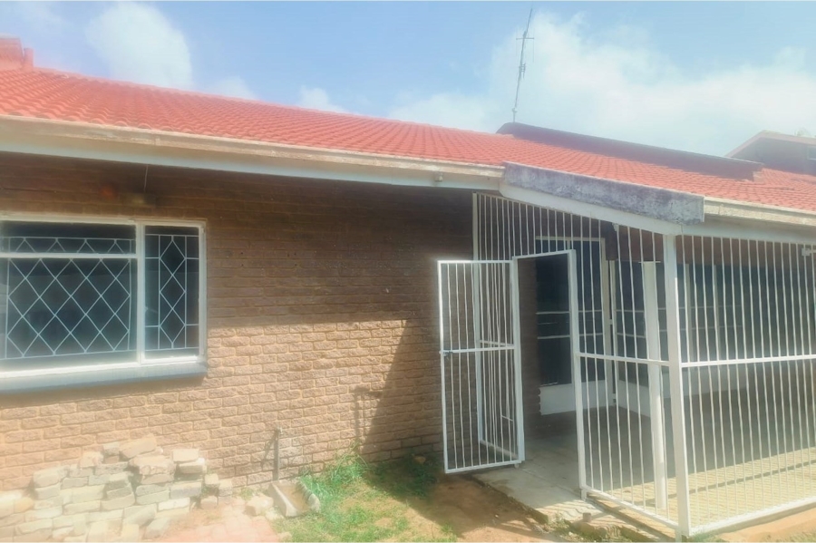 To Let 2 Bedroom Property for Rent in Rustenburg Central North West